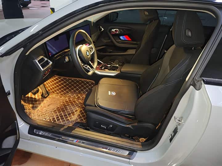 BMW 2 Series 2025 2025款 225i M运动曜夜套装