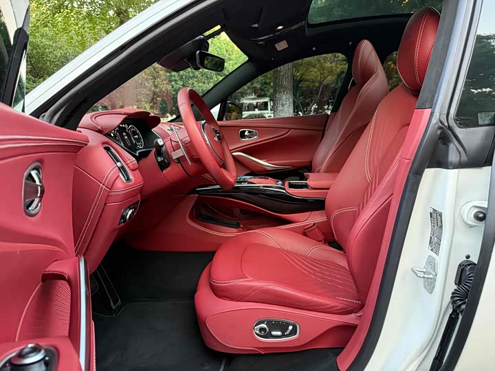 Aston Martin DBX 2023 2023款 3.0T STRAIGHT-SIX