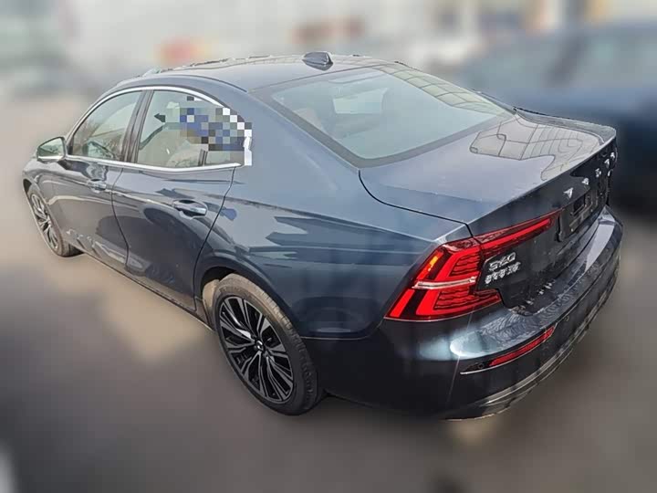 Volvo S60 2025 2025款 B4 智远豪华版