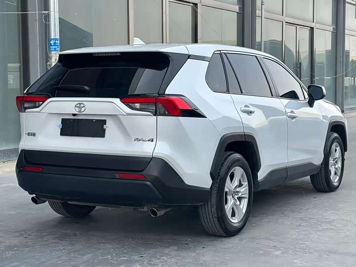 Toyota RAV4 2024 2024款 2.0L CVT两驱都市版