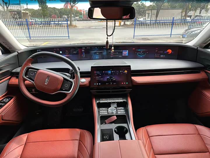 Lincoln Nautilus 2025 2025款 改款 2.0T 四驱尊逸版