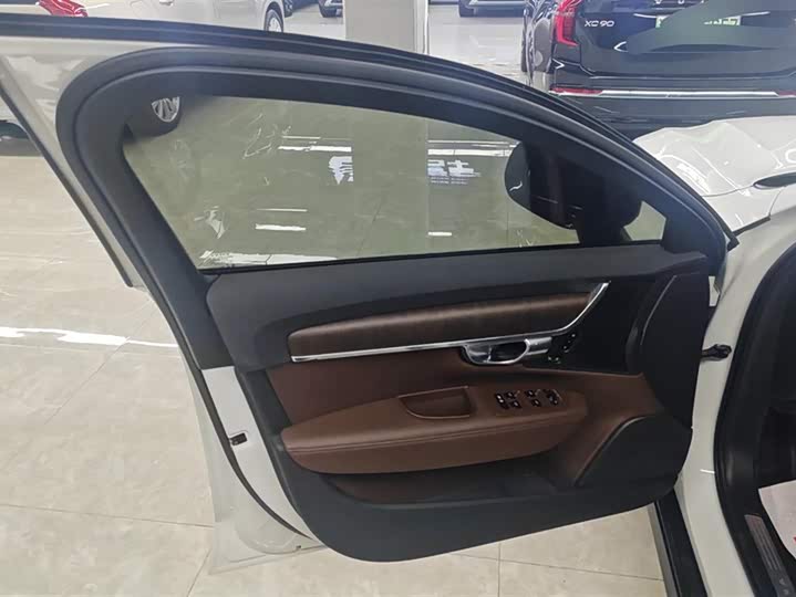 Volvo V90 2021 2021款 Cross Country B5 AWD 智远版