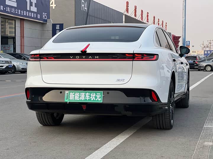 Voyah Passion 2024 2024款 PHEV 四驱超长续航旗舰版