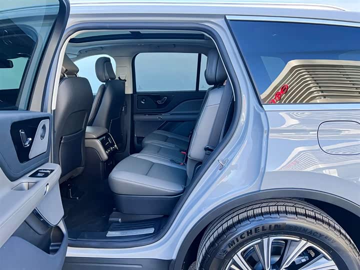 Lincoln Aviator 2024 2024款 3.0T V6 四驱高雅版 六座