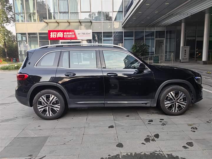 Mercedes-Benz GLB-Class 2024 2024款 改款 GLB 220 动感型