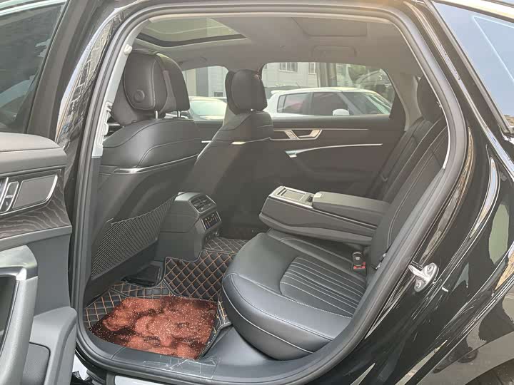 Audi A6L 2025 2025款 45 TFSI quattro 臻选动感型