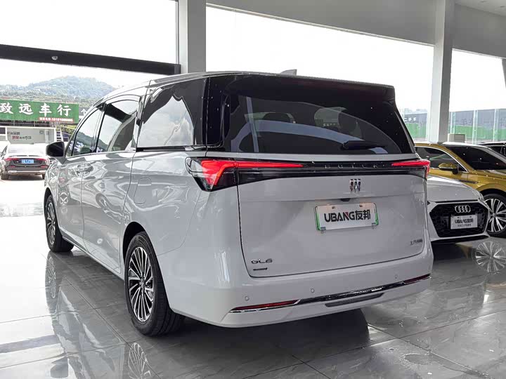 Buick GL8 Hybrid 2025 2025款 陆尚 尊享版 7座