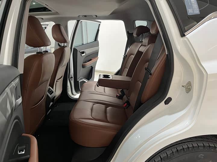 Geely Vision X6 2021 2021款 PRO 1.4T 自动尊贵型