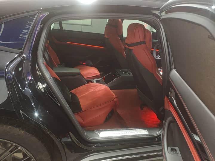 Porsche Panamera 2024 2024款 Panamera 行政加长版 2.9T