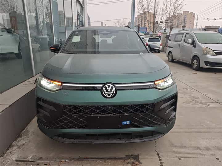 Volkswagen Tayron 2025 2025款 探岳L 330TSI 两驱精英City包