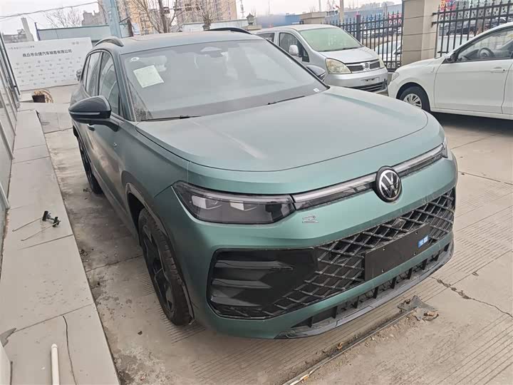 Volkswagen Tayron 2025 2025款 探岳L 330TSI 两驱精英City包