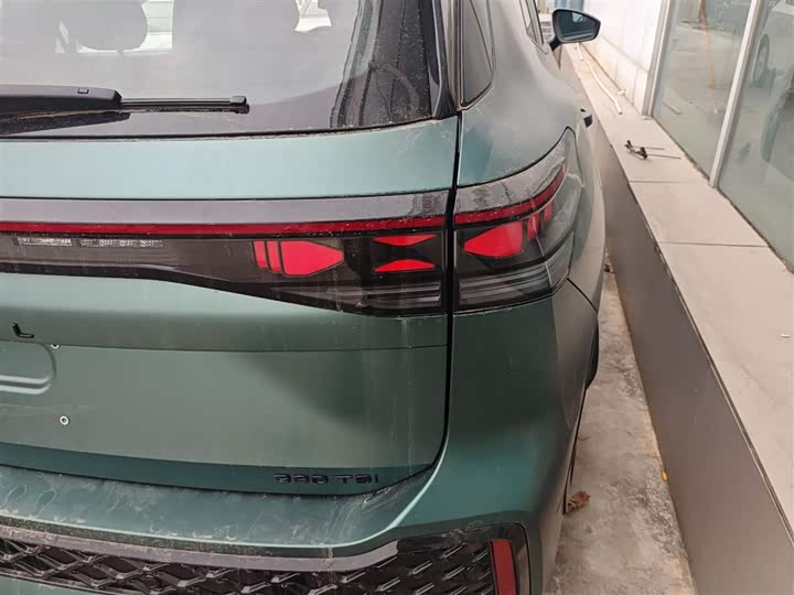 Volkswagen Tayron 2025 2025款 探岳L 330TSI 两驱精英City包