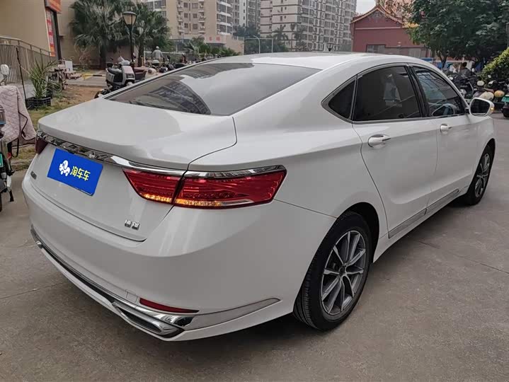 Geely Emgrand GT 2021 2021款 1.8T 领航版
