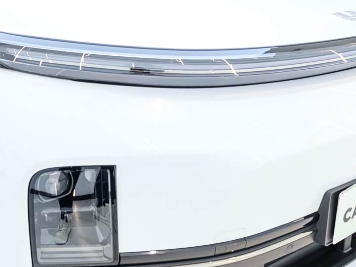 LiXiang L8 2025 2025款 Ultra 智能焕新版