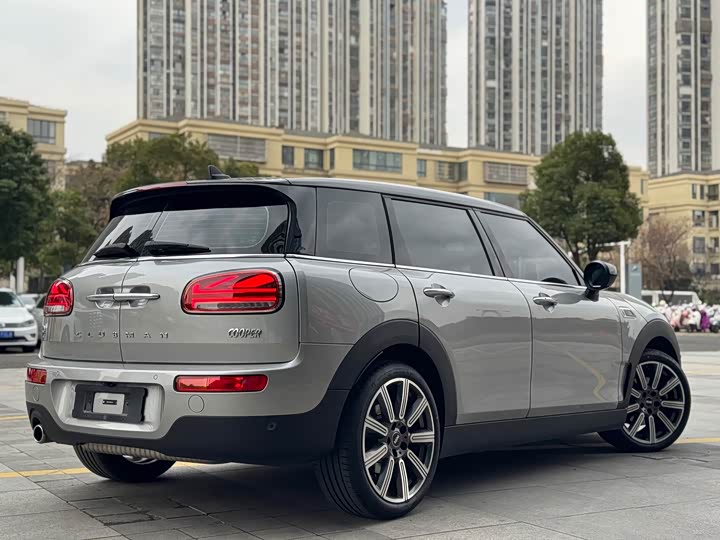 Mini Clubman 2023 2023款 1.5T COOPER 鉴赏家