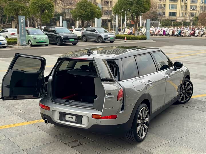 Mini Clubman 2023 2023款 1.5T COOPER 鉴赏家