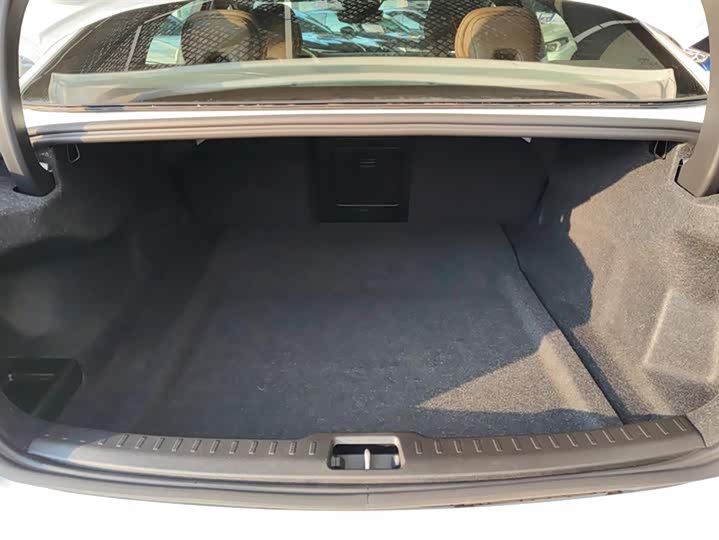 Volvo S60 2026 2026款 B4 智逸豪华版