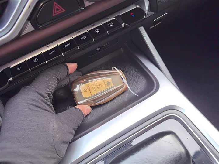 Geely Okavango 2022 2022款 1.8TD DCT豪华型 7座