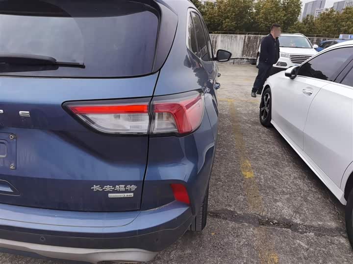 Ford Escape 2020 2020款 EcoBoost 245 两驱耀享款