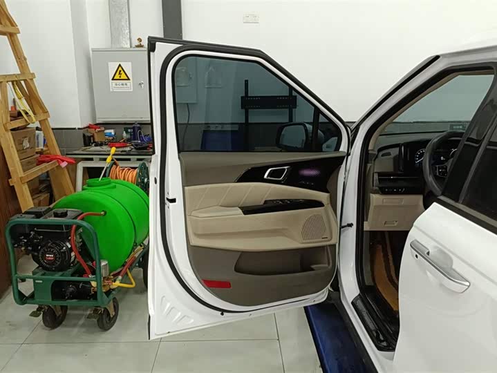 Kia Carnival 2021 2021款 2.0T 旗舰版