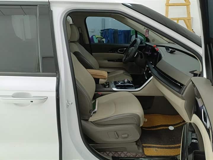 Kia Carnival 2021 2021款 2.0T 旗舰版