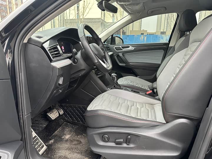 Volkswagen Tiguan X 2022 2022款 330TSI 两驱旗舰版