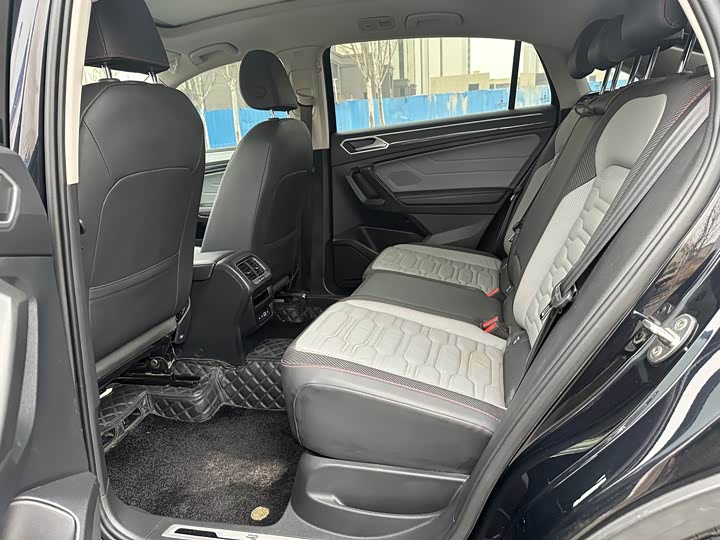Volkswagen Tiguan X 2022 2022款 330TSI 两驱旗舰版