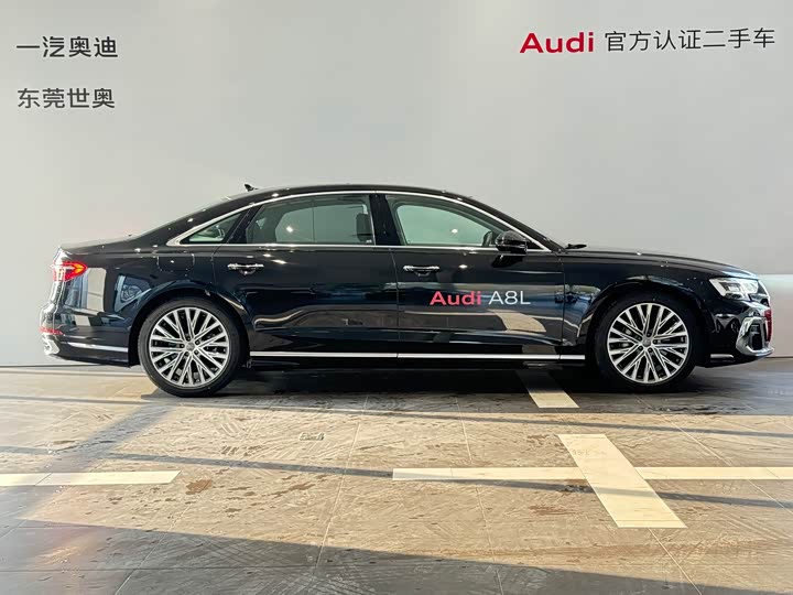 Audi A8 2025 2025款 A8L 50 TFSI quattro 臻选型