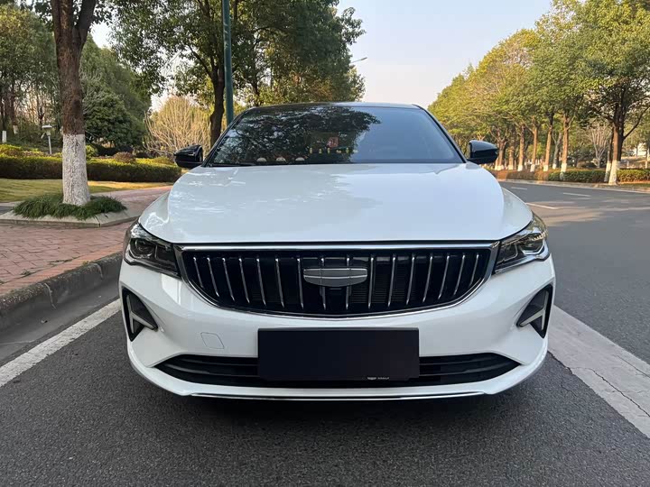 Geely Emgrand 2025 2025款 第4代 1.5L 手动龙腾版