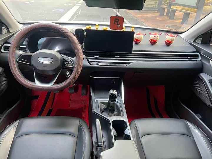 Geely Emgrand 2025 2025款 第4代 1.5L 手动龙腾版