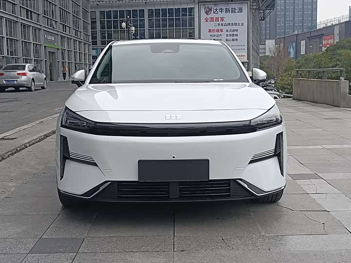 Geely Galaxy L6 2025 2025款 EM-i 140km 星舰版