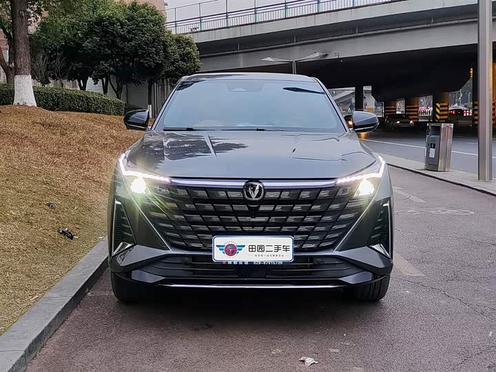 Changan UNI-Z 2025 2025款 1.5T 豪华型