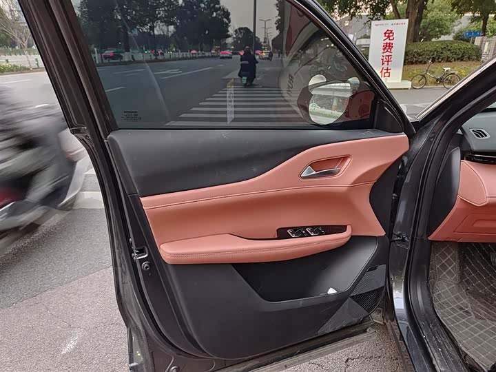 Changan UNI-Z 2025 2025款 1.5T 豪华型