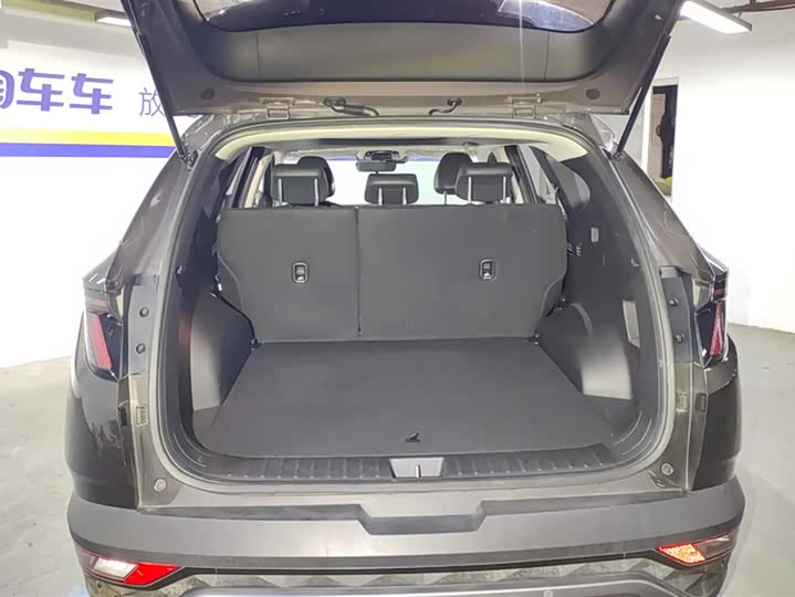 Hyundai Tucson L 2023 2023款 途胜L 1.5T 自动两驱DLX豪华版