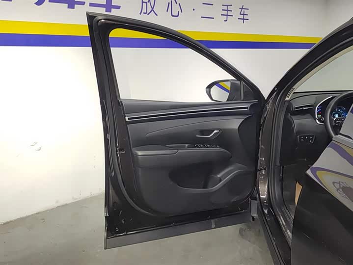 Hyundai Tucson L 2023 2023款 途胜L 1.5T 自动两驱DLX豪华版