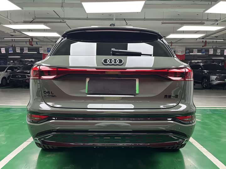 Audi Q6L e-tron 2026 2026款 首发领航版