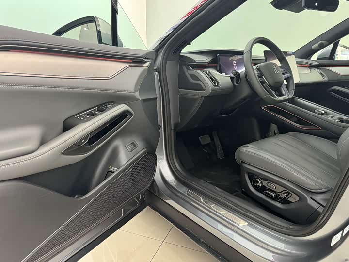 BYD Song L 2025 2025款 智驾版 662km 激光雷达卓越型