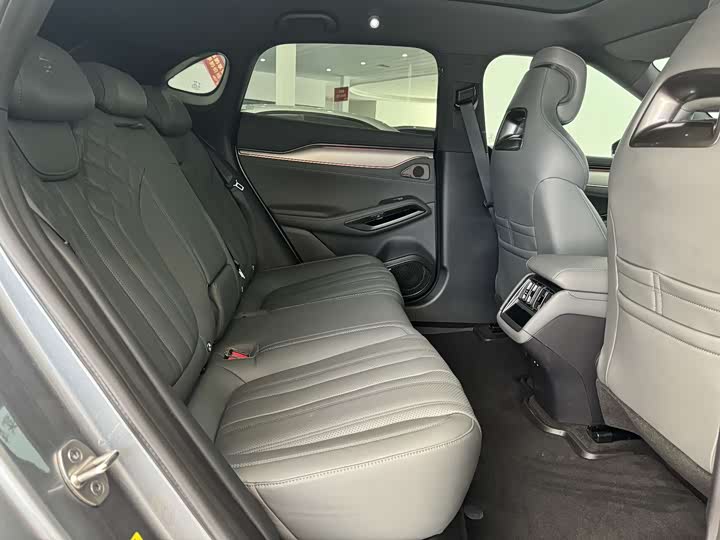 BYD Song L 2025 2025款 智驾版 662km 激光雷达卓越型