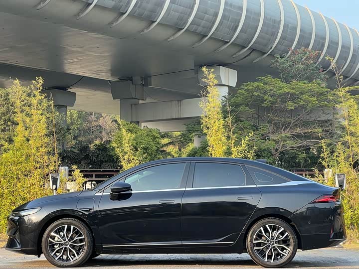 XPeng P5 2022 2022款 550E