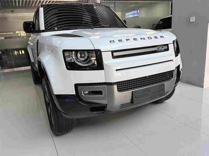 2025 Land Rover Defender