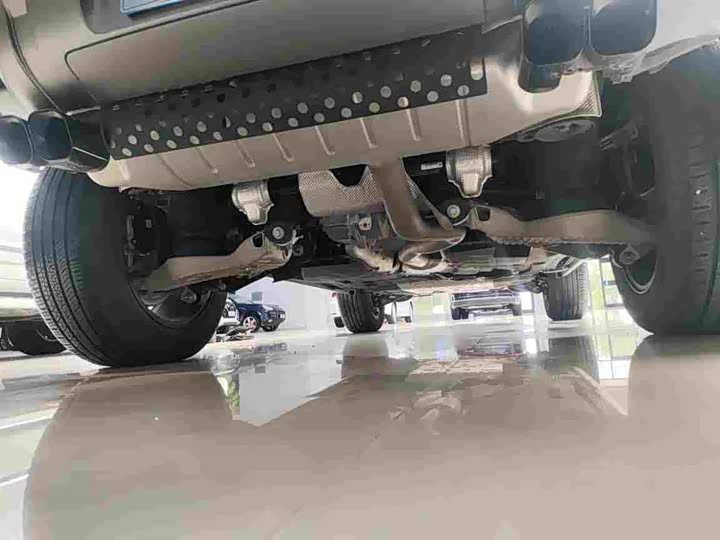 Land Rover Defender 2025 2025款 110 3.0T P400 X-Dynamic HSE