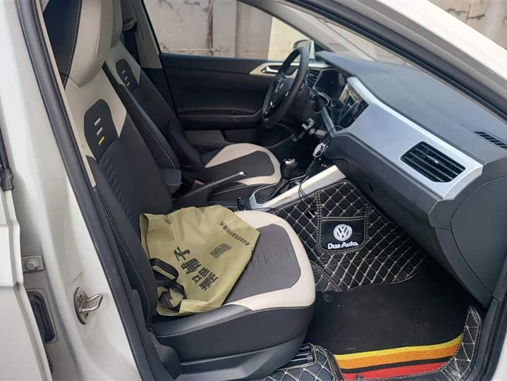 Volkswagen Polo 2023 2023款 Plus 1.5L 自动炫彩科技版