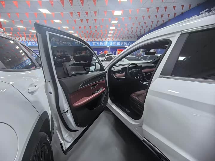 Jetour X70 Plus 2025 2025款 冠军版 1.5T DCT冠军PRO 7座