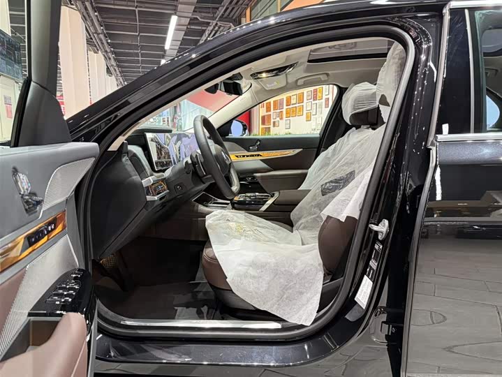 BMW 7 Series 2023 2023款 735Li 豪华套装