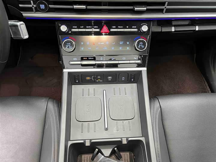 Hyundai Santa Fe 2024 2024款 2.0T 鉴赏家Ultra