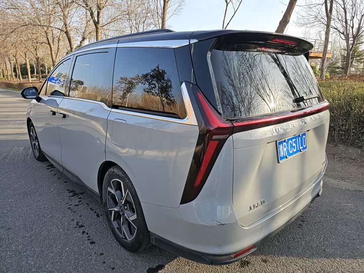 Maxus G70 2024 2024款 2.0T 自动旗舰版 7座