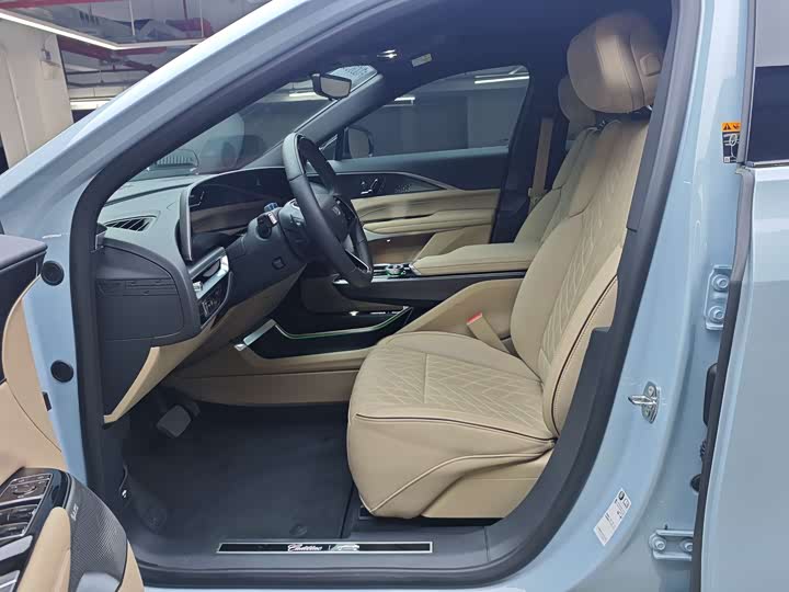 Cadillac Lyriq 2022 2022款 后驱长续航尊贵版