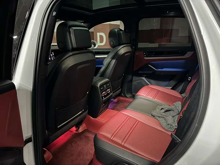 2025 Porsche Cayenne