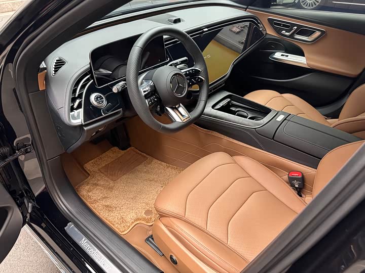 Mercedes-Benz E-Class Hybrid 2024 2024款 E 350 e L 插电式混合动力轿车