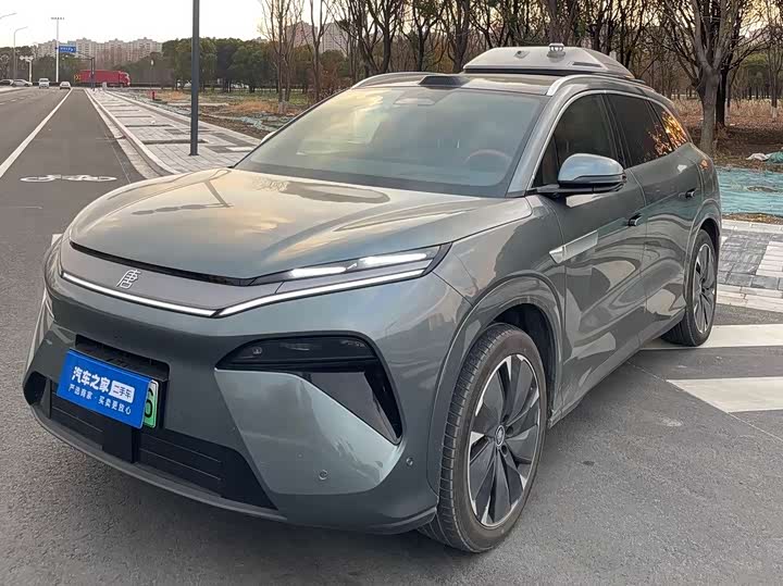 BYD Tang L 2025 2025款 DM 175KM无人机玩家版